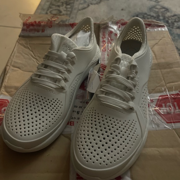 Crocs - Picture 5 of 5